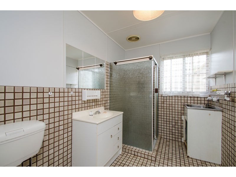 16 Burrington Street, Hallett Cove SA 5158
