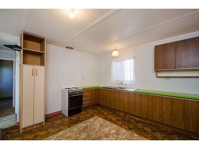 16 Burrington Street, Hallett Cove SA 5158