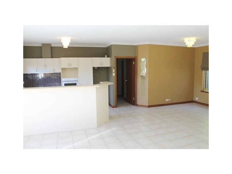 11a Rotorua Avenue, Park Holme SA 5043