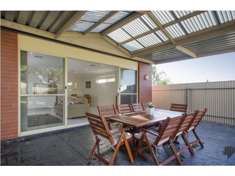 15 Dalkeith Avenue, Dover Gardens SA 5048