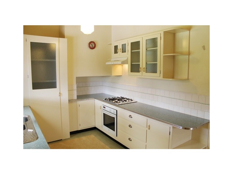 17 Attrill Avenue, Hilton SA 5033