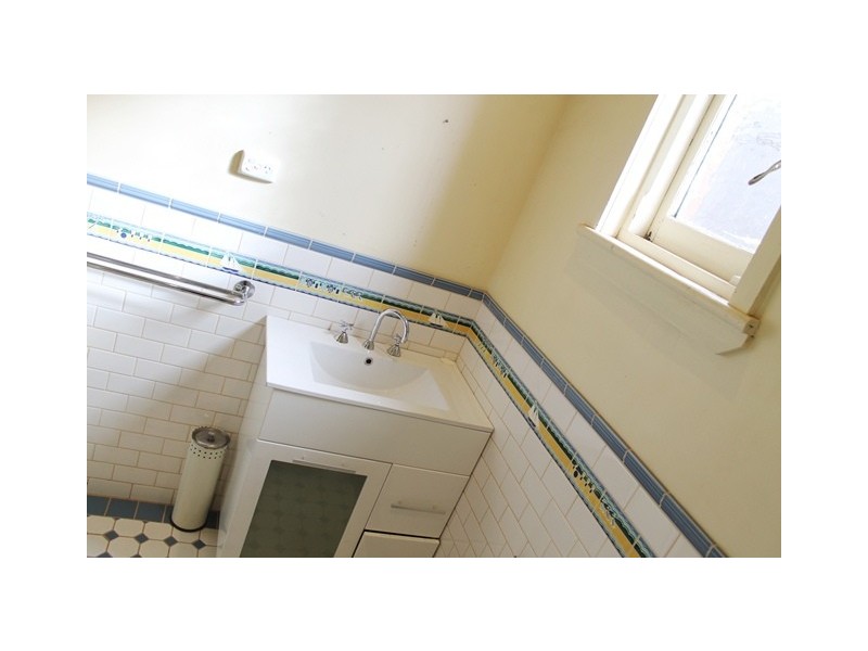 17 Attrill Avenue, Hilton SA 5033