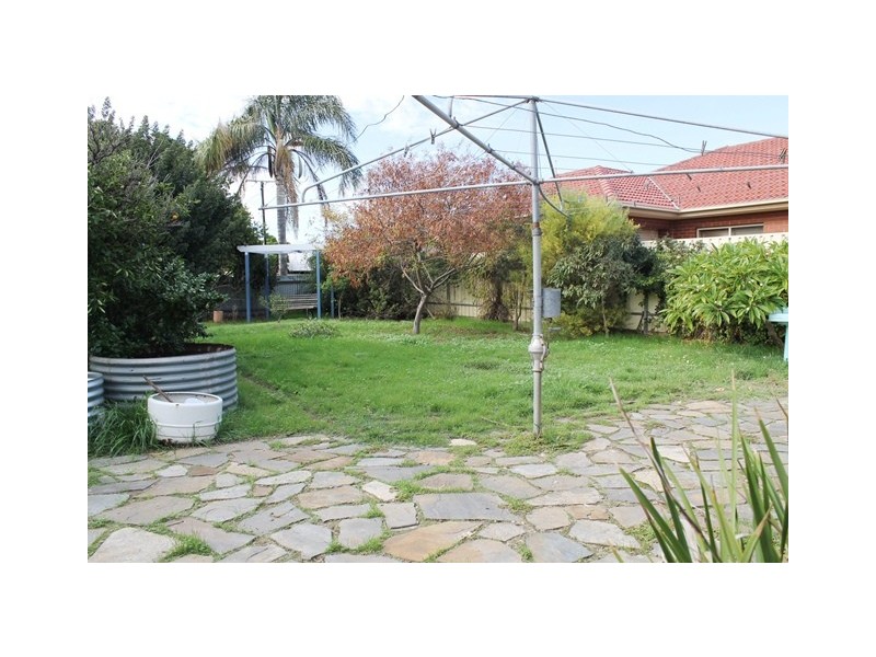 17 Attrill Avenue, Hilton SA 5033