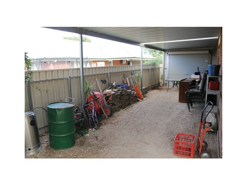 17 Attrill Avenue, Hilton SA 5033