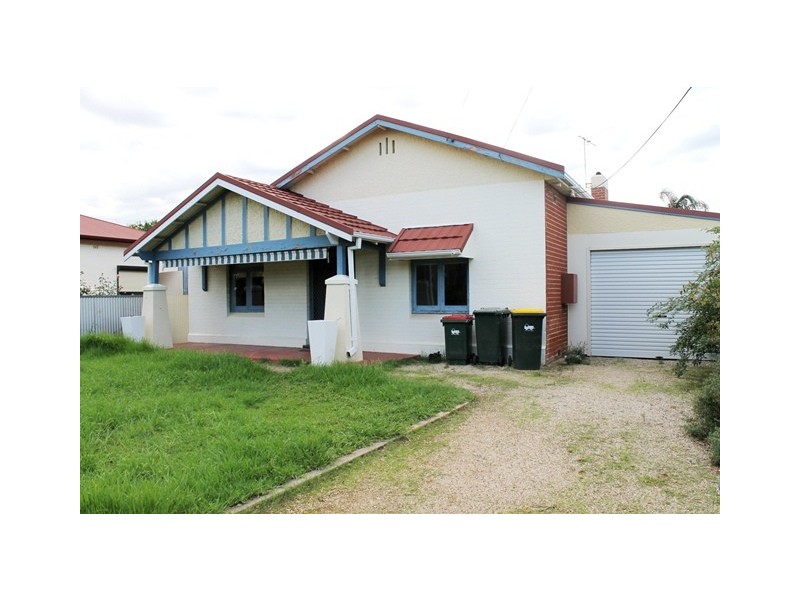 17 Attrill Avenue, Hilton SA 5033