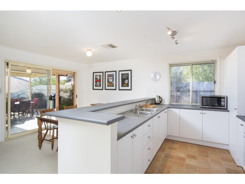 21 Eurunderee Avenue, Seacombe Gardens SA 5047