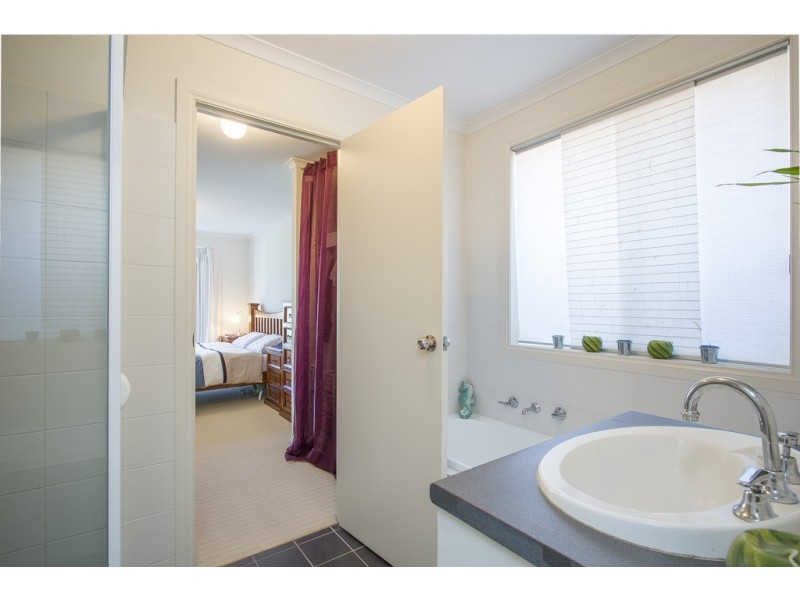 21 Eurunderee Avenue, Seacombe Gardens SA 5047