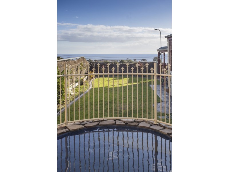 27 Beeches Road, Hallett Cove SA 5158