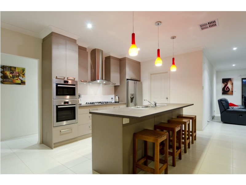 6 Narkunda Street, Glandore SA 5037