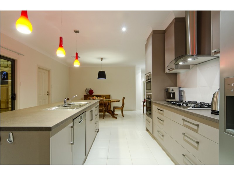 6 Narkunda Street, Glandore SA 5037