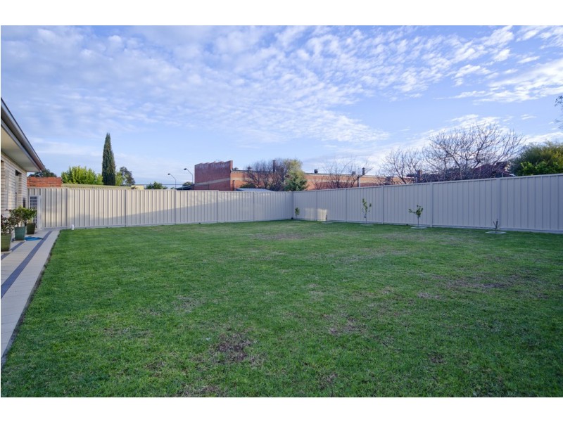 6 Narkunda Street, Glandore SA 5037