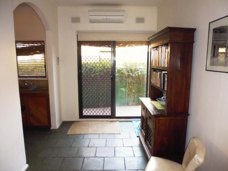 18 Limbert Avenue, Seacombe Gardens SA 5047