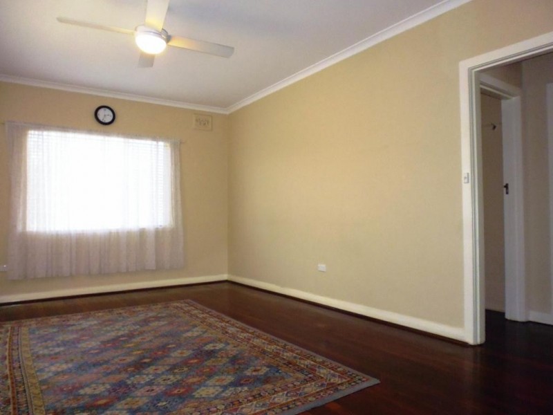 1/1a Madden Avenue, Glandore SA 5037