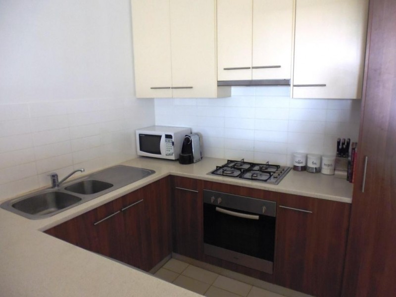 10 Ragless Avenue, Park Holme SA 5043