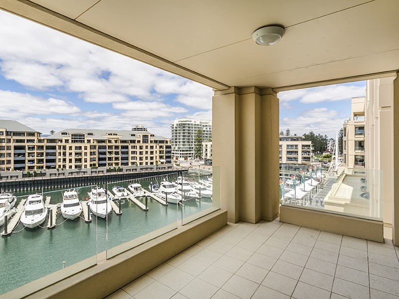 57/3 Holdfast Promenade, Glenelg SA 5045