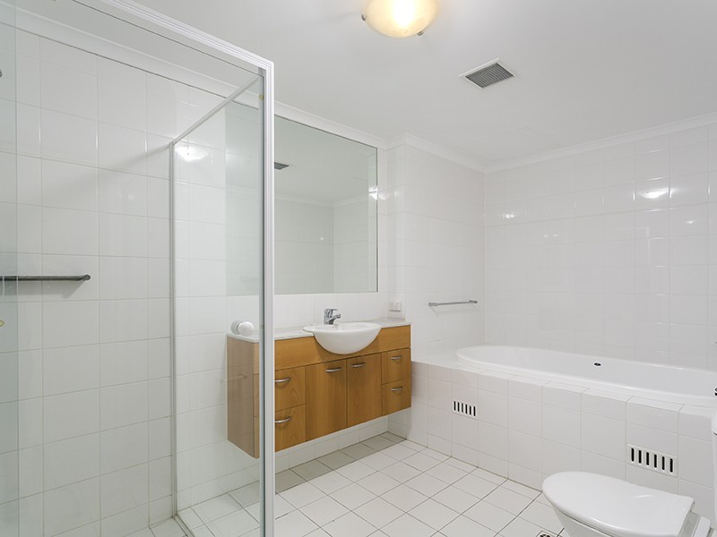 57/3 Holdfast Promenade, Glenelg SA 5045