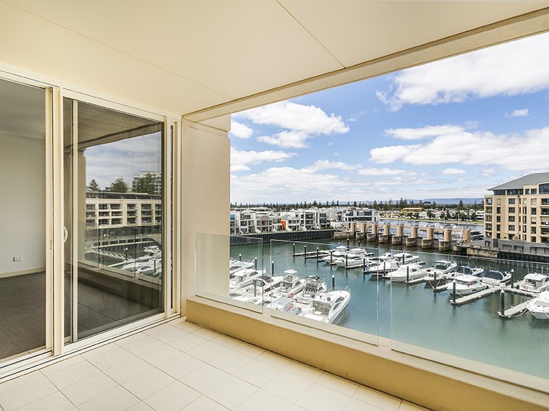 57/3 Holdfast Promenade, Glenelg SA 5045