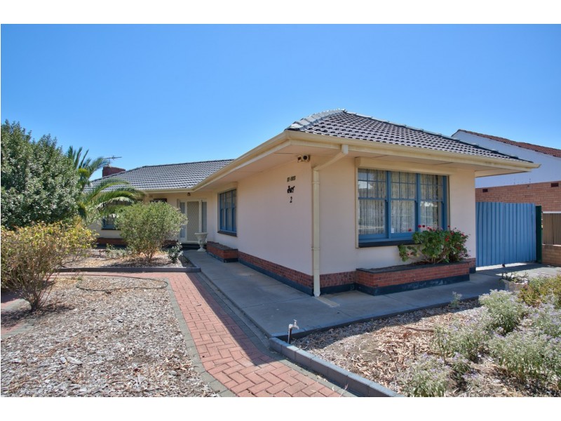 2 Sunset Crescent, Grange SA 5022