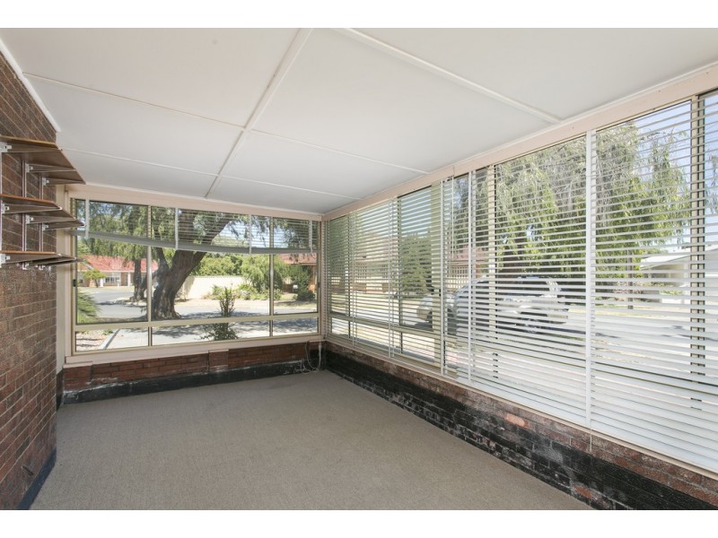 2 Sunset Crescent, Grange SA 5022