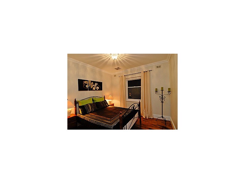 94 Raglan Avenue, South Plympton SA 5038