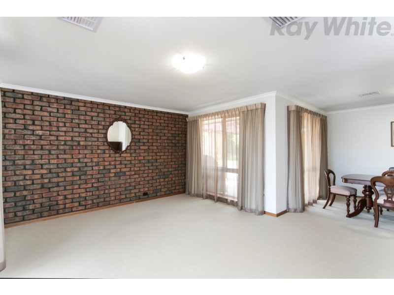 4 Shah Court, Flagstaff Hill SA 5159