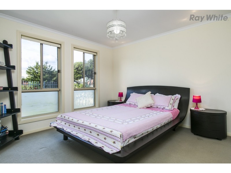 4 Childs Avenue, Seaton SA 5023