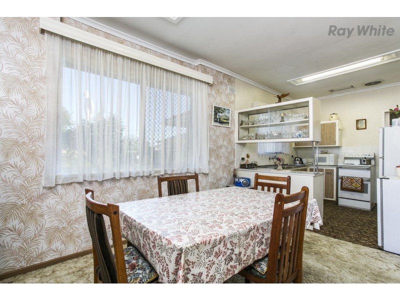 18 Nilpena Avenue, Park Holme SA 5043