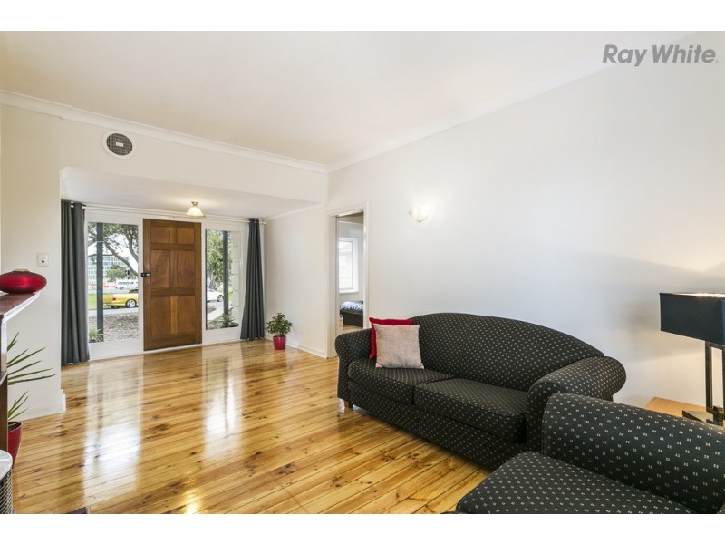 2 The Crescent, St Marys SA 5042