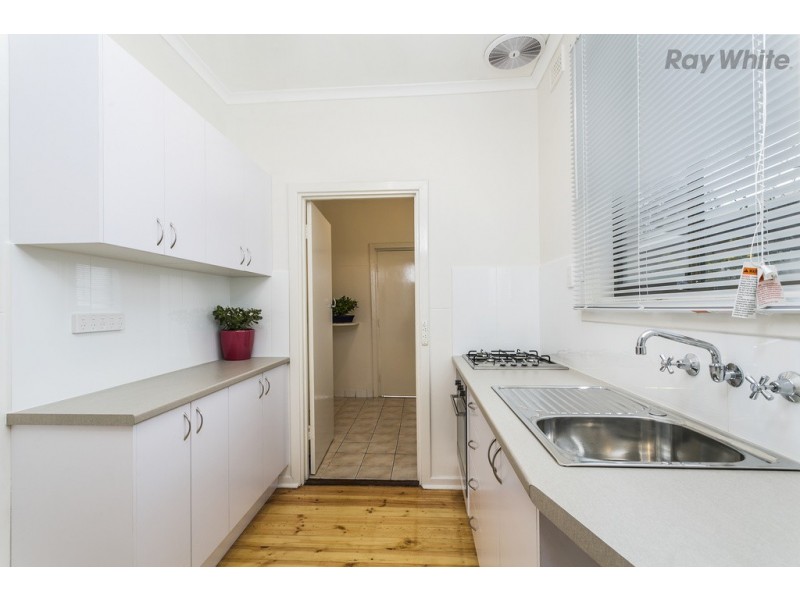 2 The Crescent, St Marys SA 5042