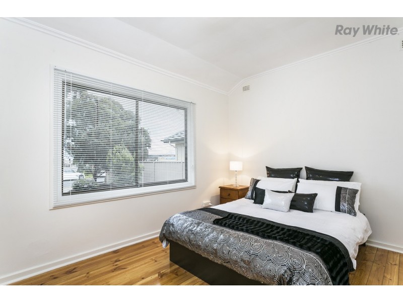 2 The Crescent, St Marys SA 5042