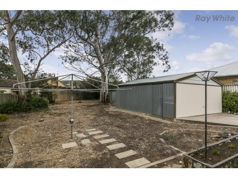 2 The Crescent, St Marys SA 5042