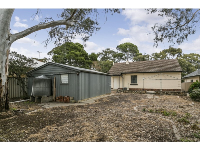 2 The Crescent, St Marys SA 5042