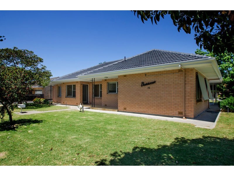 4/16 Sandison Terrace, Glenelg North SA 5045