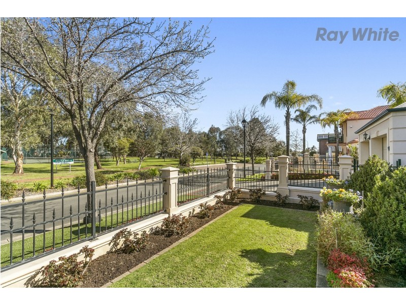 10 Moorfield Terrace, Allenby Gardens SA 5009