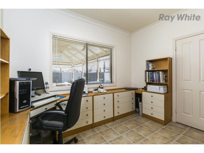 10 Moorfield Terrace, Allenby Gardens SA 5009