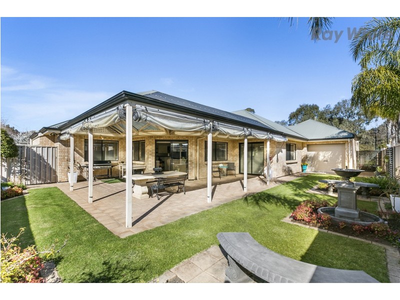 10 Moorfield Terrace, Allenby Gardens SA 5009