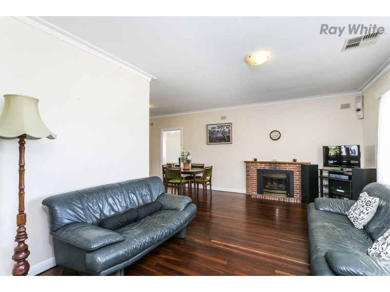 8 The Parkway, Sturt SA 5047