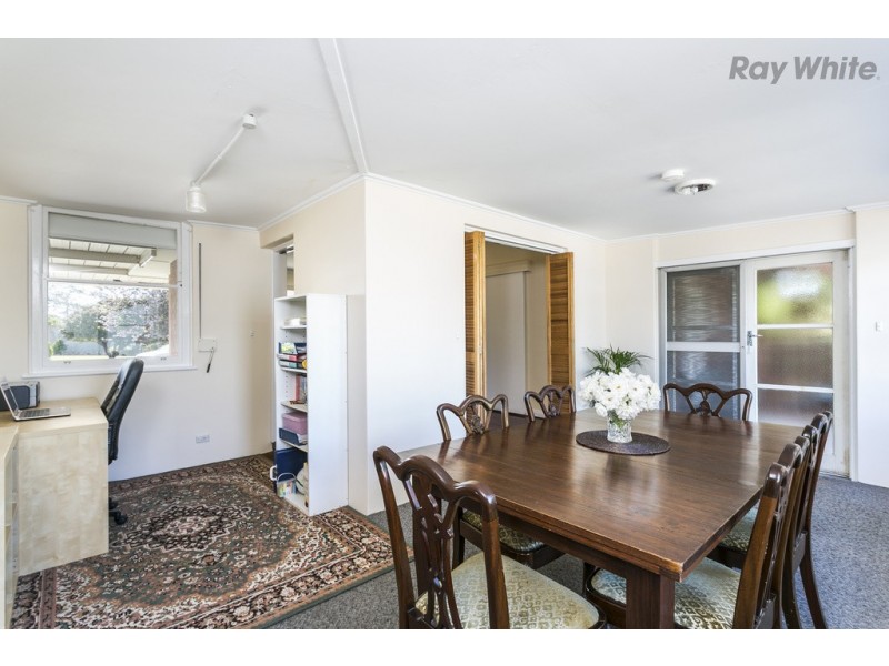 8 The Parkway, Sturt SA 5047