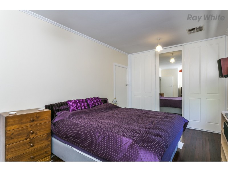8 The Parkway, Sturt SA 5047