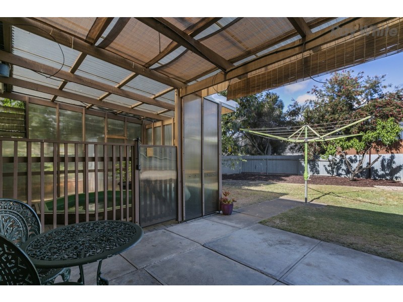 8 The Parkway, Sturt SA 5047