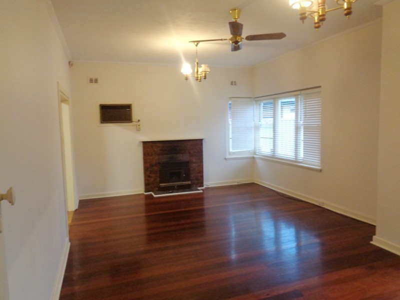 42 Boss Ave, Marleston SA 5033