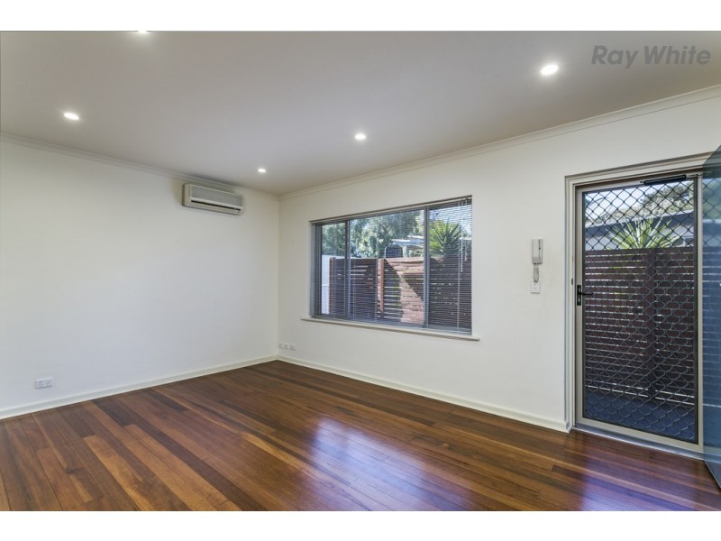 2/12 White Street, Henley Beach SA 5022