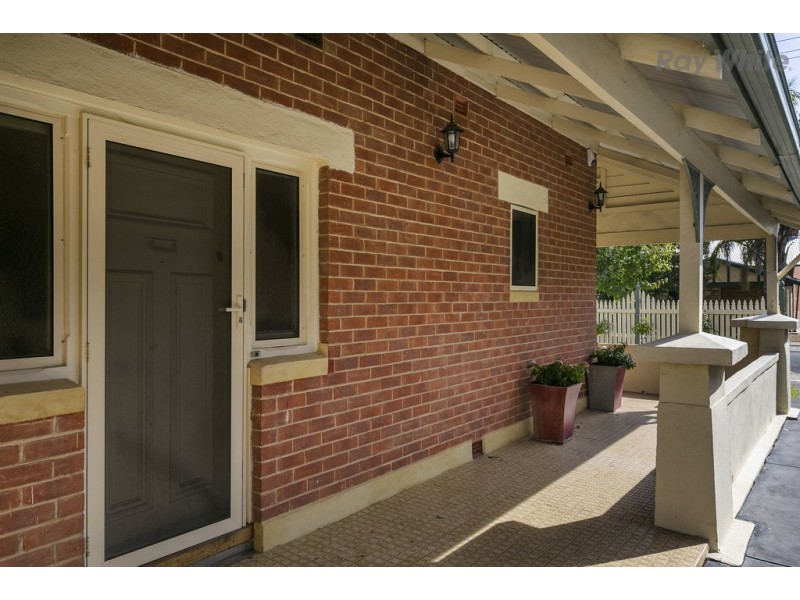 8 Garland Street, Glandore SA 5037