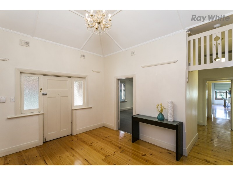 8 Garland Street, Glandore SA 5037