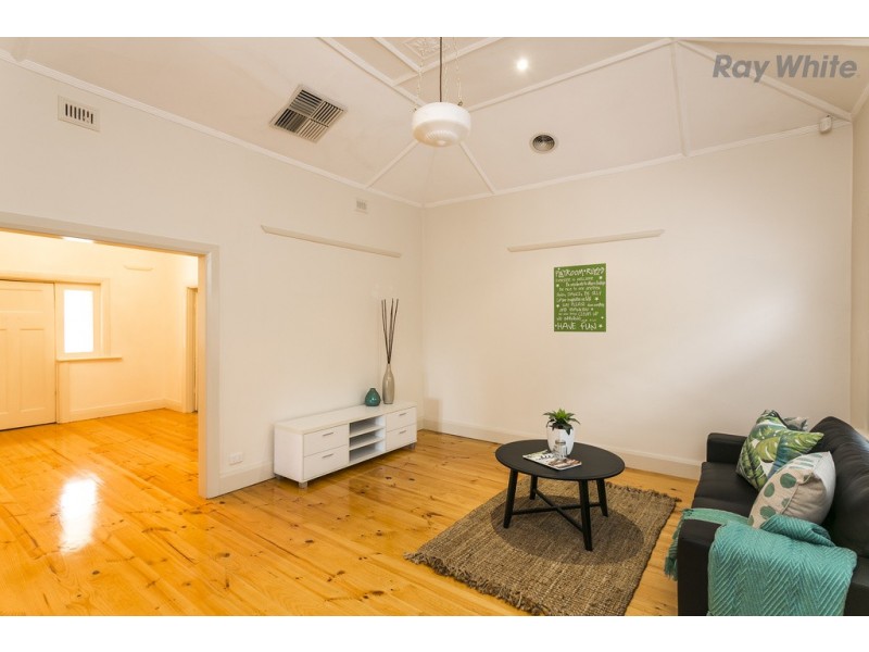 8 Garland Street, Glandore SA 5037