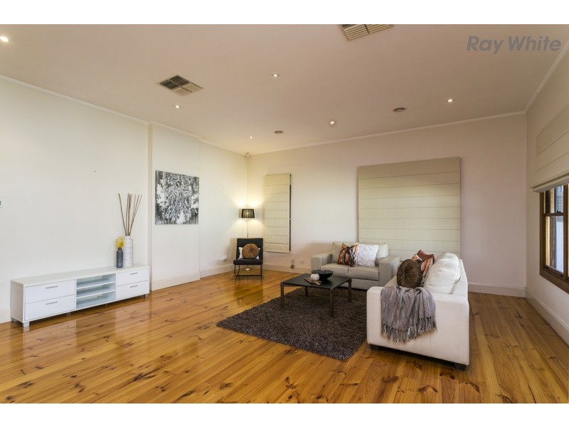 8 Garland Street, Glandore SA 5037