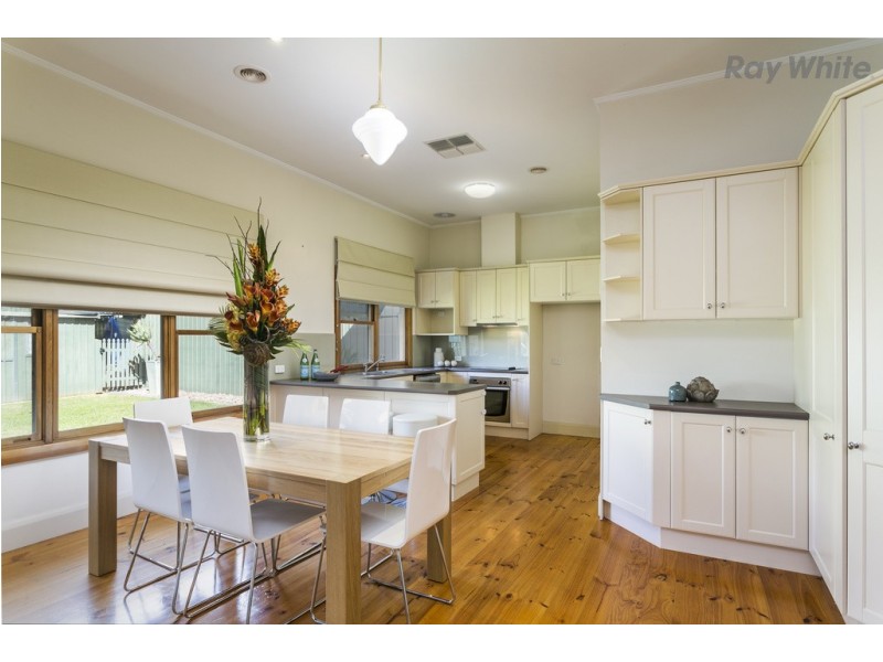 8 Garland Street, Glandore SA 5037