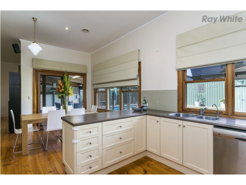 8 Garland Street, Glandore SA 5037