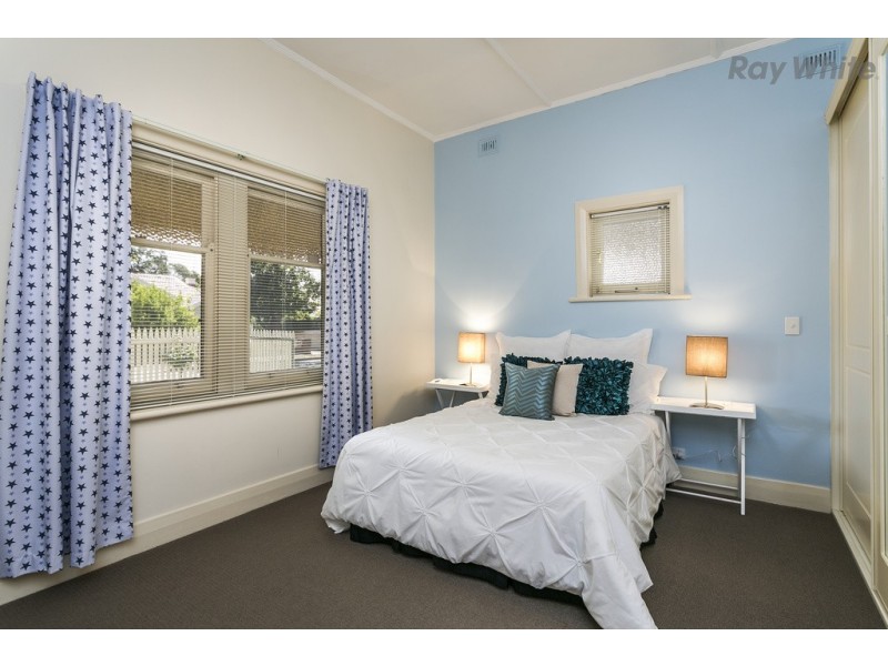 8 Garland Street, Glandore SA 5037