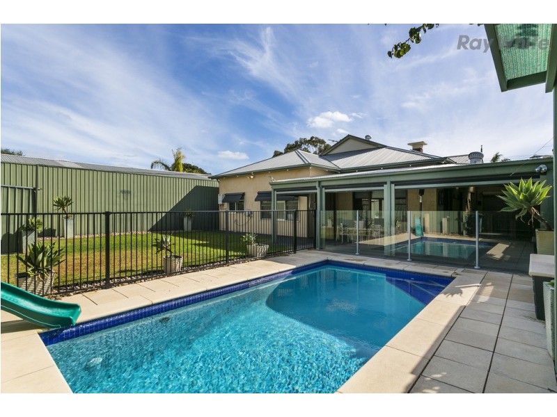 8 Garland Street, Glandore SA 5037